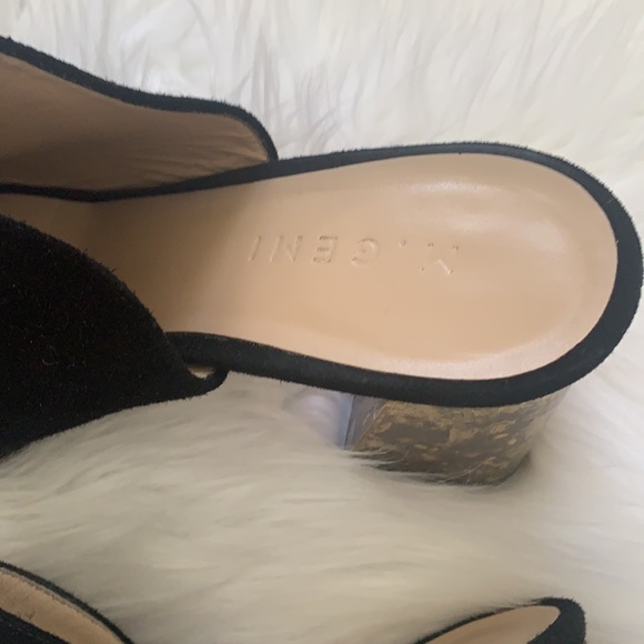 M. Gemi the Noto mule black suede with gold heel - Picture 6 of 8